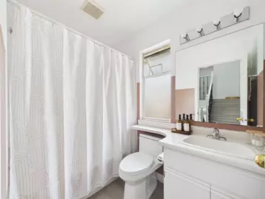 Primary Bathroom Photo of 18 1318 Brunette Avenue, Coquitlam, BC