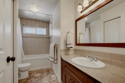 Hallway Photo of 25126 58 Avenue, Langley, BC