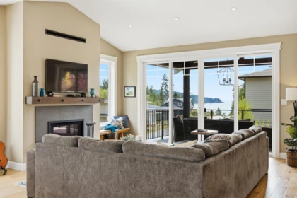Family Room Photo of 9336 Jorgensen Place, Halfmoon Bay, BC