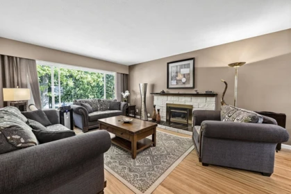 8536 16th Avenue, Burnaby, BC, Burnaby — Single Family Residence for sale