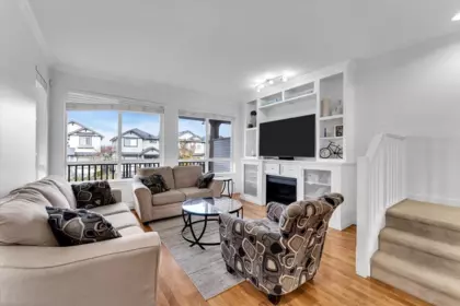 Kitchen Photo of 26 16772 61 Avenue, Surrey, BC
