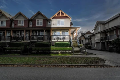 26 16772 61 Avenue, Surrey, BC, Surrey — Townhouse for sale
