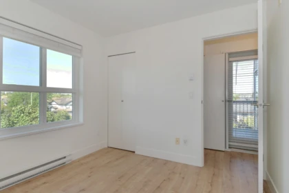 Bedroom 3 Photo of 411 6815 188 Street, Surrey, BC