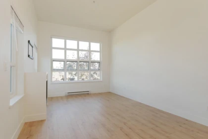 411 6815 188 Street, Surrey, BC, Surrey — Apartment/Condo for sale