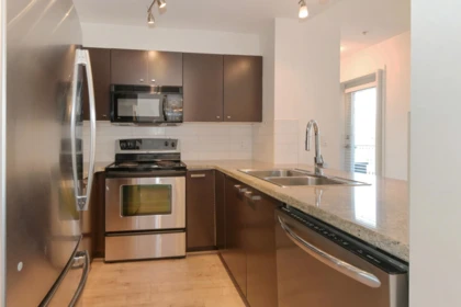 Kitchen Photo of 411 6815 188 Street, Surrey, BC