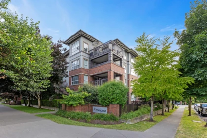 Staircase Photo of 411 6815 188 Street, Surrey, BC