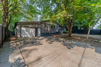 31753 Hillcrest Avenue, Mission, BC, Mission — Single Family Residence for sale