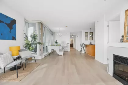 2602 2225 Holdom Avenue, Burnaby, BC, Burnaby — Apartment/Condo for sale