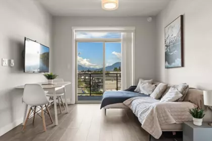 Breakfast Nook Photo of 501 45562 Airport Road, Chilliwack, BC