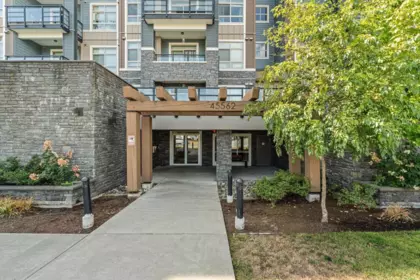 501 45562 Airport Road, Chilliwack, BC, Chilliwack — Apartment/Condo for sale