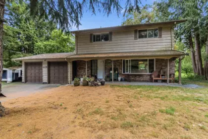 Breakfast Nook Photo of 23338 56 Avenue, Langley, BC