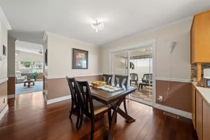 Kitchen Island Photo of 6 8078 King George Boulevard, Surrey, BC