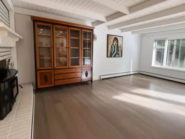 Family Room Photo of 13768 32 Avenue, Surrey, BC