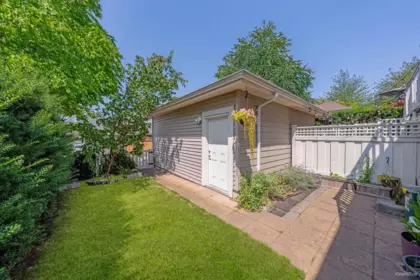 Hot Tub / Spa Photo of 1412 Marguerite Street, Coquitlam, BC