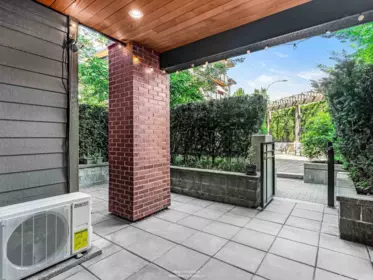Mudroom Photo of 117 723 W 3rd Street, North Vancouver, BC