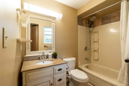 Hallway Photo of 6126 131a Street, Surrey, BC