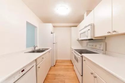 Kitchen Photo of 3319 Mountain Highway, North Vancouver, BC