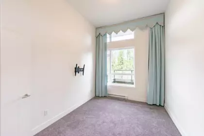 Loft / Bonus Room Photo of 405 15628 104 Avenue, Surrey, BC