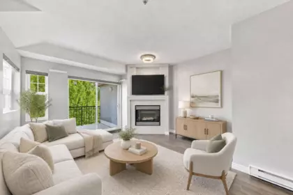 Family Room Photo of 401 580 Twelfth Street, New Westminster, BC