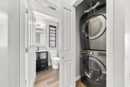 Mudroom Photo of 401 580 Twelfth Street, New Westminster, BC