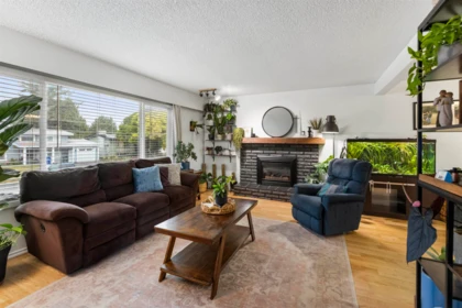 6486 Fern Street, Chilliwack, BC, Chilliwack — Single Family Residence for sale