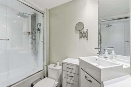 Hallway Photo of 13323 71b Avenue, Surrey, BC