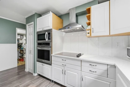 Walk-In Closet Photo of 13323 71b Avenue, Surrey, BC