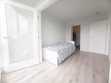 Guest Bathroom Photo of 2410 13618 100 Avenue, Surrey, BC