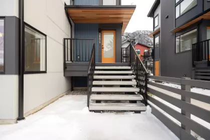 38065 Helm Way, Squamish, BC, Squamish — Townhouse for sale