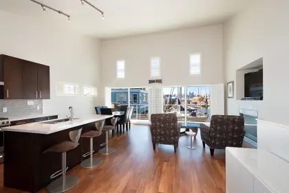 415 W Esplanade Street, North Vancouver, BC, North vancouver — Other for sale