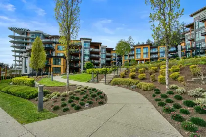 319 14855 Thrift Avenue, White Rock, BC, White rock — Apartment/Condo for sale