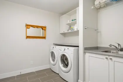 319 14855 Thrift Avenue, White Rock, BC, White rock — Apartment/Condo for sale