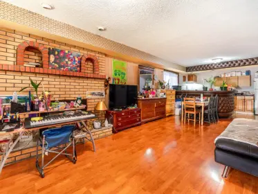 5432 Earles Street, Vancouver, BC, Vancouver — Single Family Residence for sale