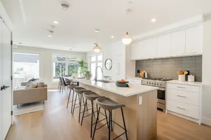 2684 E 8th Avenue, Vancouver, BC, Vancouver — Half Duplex for sale