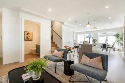 2684 E 8th Avenue, Vancouver, BC, Vancouver — Half Duplex for sale
