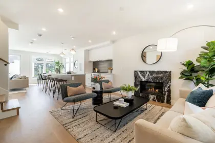 2684 E 8th Avenue, Vancouver, BC, Vancouver — Half Duplex for sale