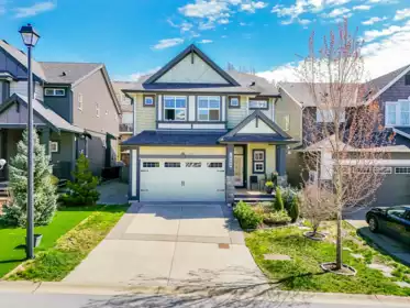 10480 Robertson Street, Maple Ridge, BC, Maple ridge — Single Family Residence for sale