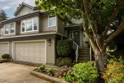 807 Roche Point Drive, North Vancouver, BC, North vancouver — Townhouse for sale