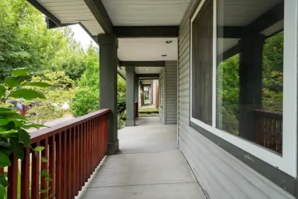 10916 240 Street, Maple Ridge, BC, Maple ridge — Single Family Residence for sale