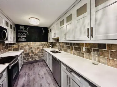 205 7151 Edmonds Street, Burnaby, BC, Burnaby — Apartment/Condo for sale