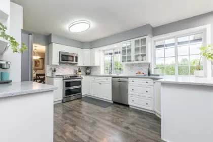 8272 Miller Crescent, Mission, BC, Mission — Single Family Residence for sale