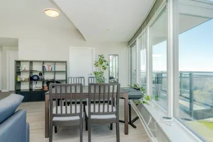 2604 4900 Lennox Lane, Burnaby, BC, Burnaby — Apartment/Condo for sale