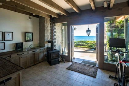 Office / Den Photo of 3581 Beach Avenue, Roberts Creek, BC