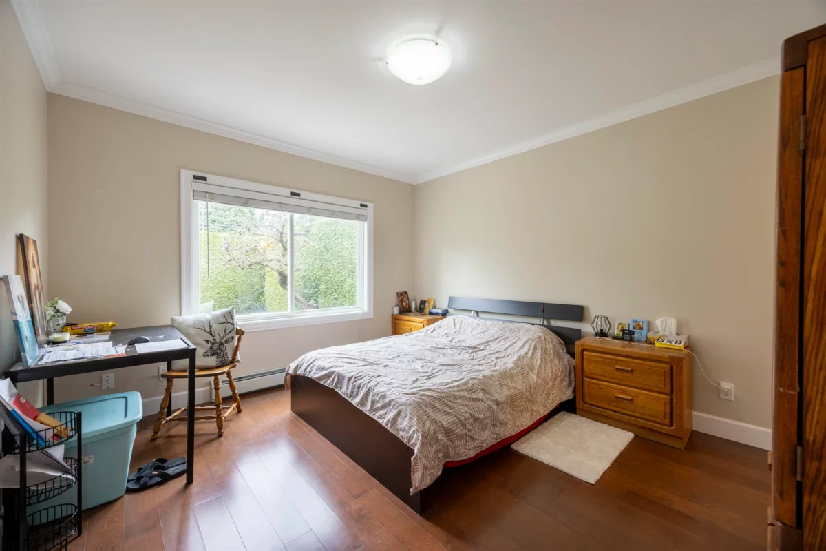 Aerial View of 915 W 33rd Avenue, Vancouver, BC