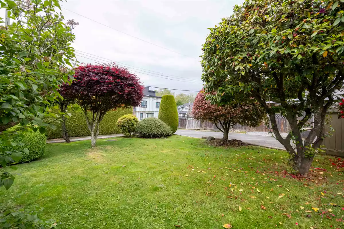 Breakfast Nook Photo of 915 W 33rd Avenue, Vancouver, BC