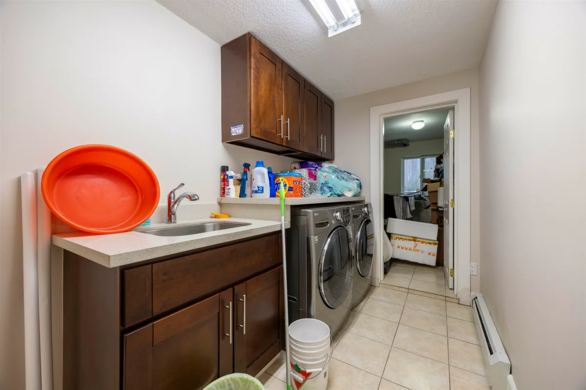 Fitness Center Photo Near 915 W 33rd Avenue, Vancouver, BC