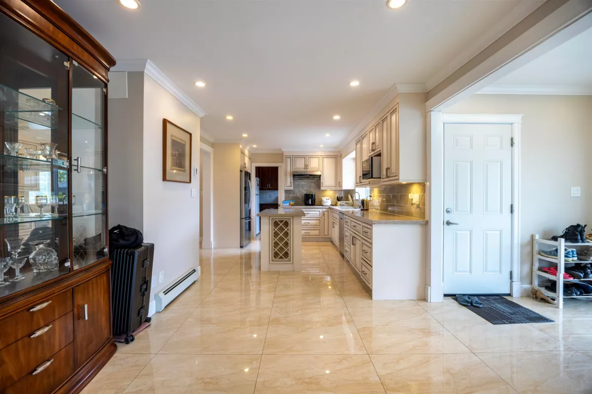 Garden / Landscaping Photo of 915 W 33rd Avenue, Vancouver, BC