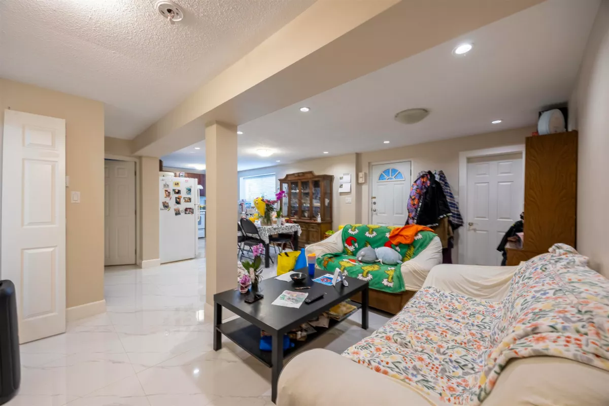 Neighborhood Park Photo Near 915 W 33rd Avenue, Vancouver, BC