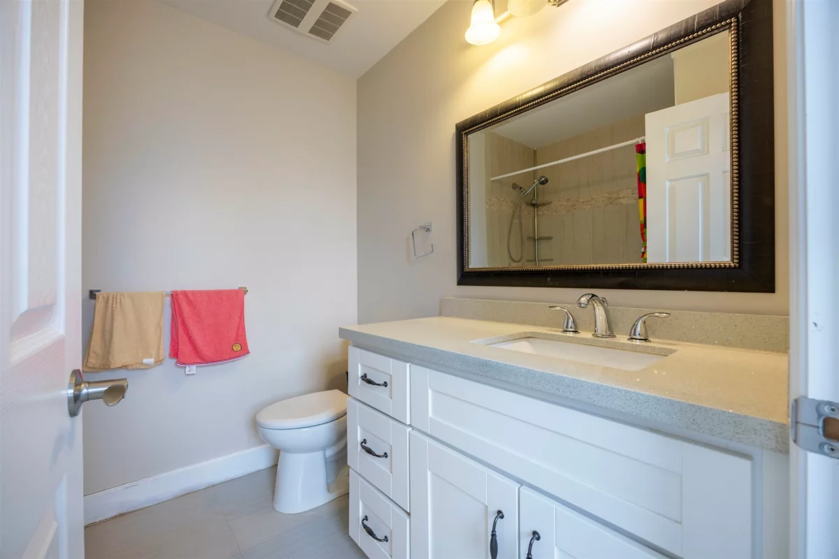 Outdoor Patio Photo of 915 W 33rd Avenue, Vancouver, BC