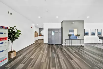 Entry Foyer Photo of 314 13628 81a Avenue, Surrey, BC